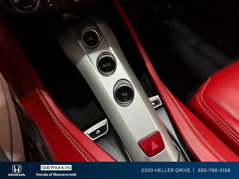 Used 2016 Ferrari California T RWD image 24