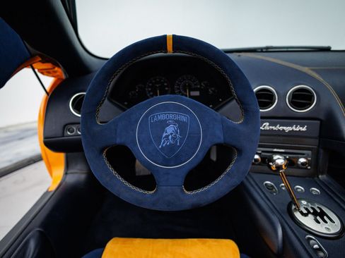 Used 2005 Lamborghini Murcielago Roadster AWD/4WD image 30