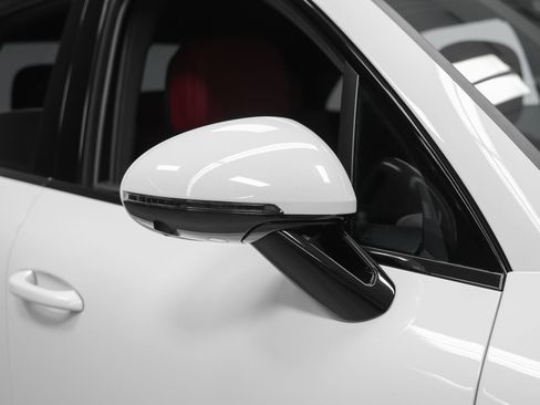 Certified 2025 Porsche Macan GTS image 14