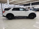 Certified 2021 Ford Explorer XLT w/ Equipment Group 202A image 5