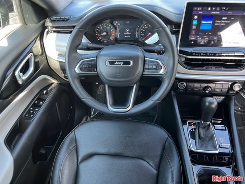 Used 2024 Jeep Compass Limited AWD/4WD image 16