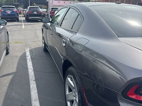 Used 2023 Dodge Charger Police w/ Street Appearance Group image 3