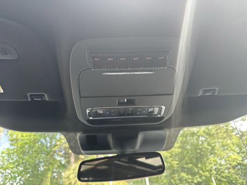 Used 2023 Ford F150 Raptor w/ Raptor Carbon Fiber Package image 26