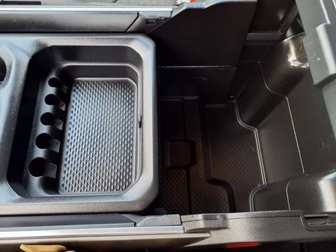 Certified 2025 RAM 1500 Big Horn AWD/4WD image 11