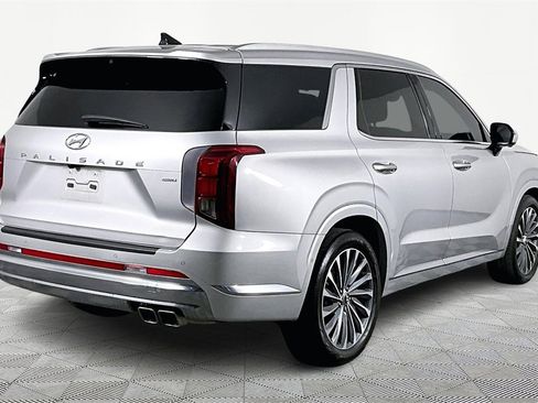 Used 2024 Hyundai Palisade Calligraphy image 6