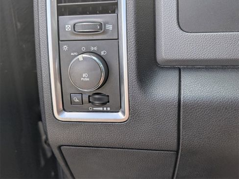 Used 2013 RAM 1500 Classic SLT w/ Big Horn Equipment Group image 27