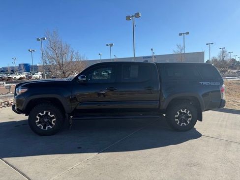 Used 2021 Toyota Tacoma TRD Off-Road image 4