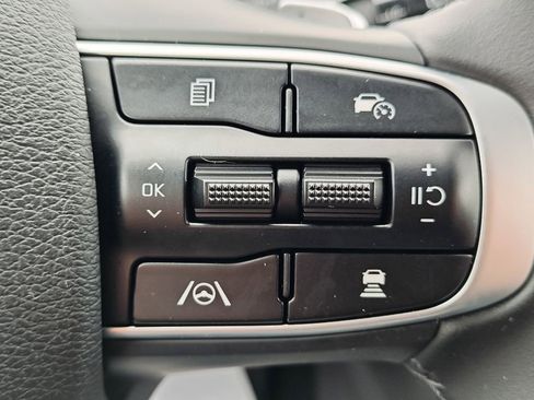 Used 2025 Kia Sportage SX Prestige image 21