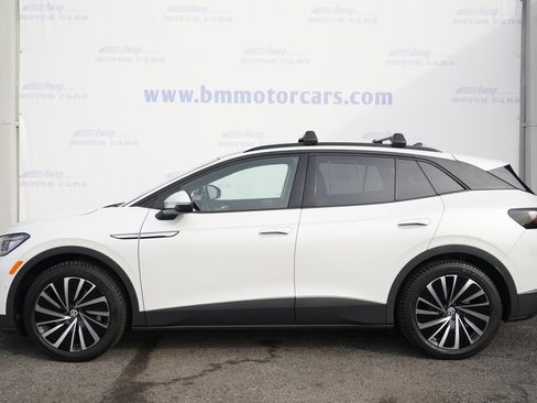 Used 2024 Volkswagen ID.4 S image 8