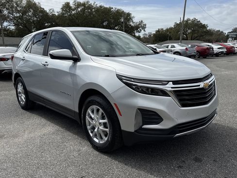 Used 2022 Chevrolet Equinox LT FWD image 7