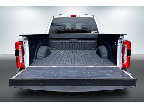 Used 2026 Ford F250 Lariat w/ Tremor Off-Road Package AWD/4WD image 7