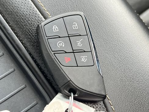 Used 2021 GMC Yukon XL SLT w/ SLT Luxury Plus Package image 29