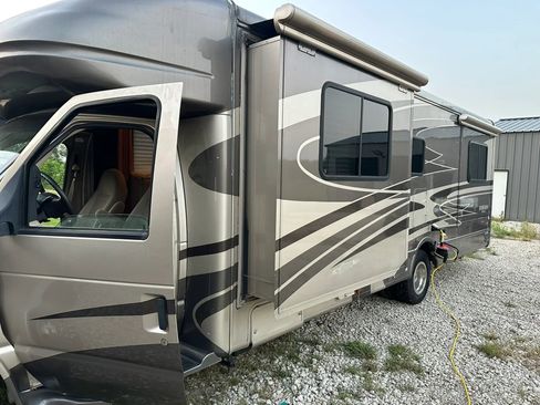 Used 2006 Ford E-450 and Econoline 450 RWD image 49