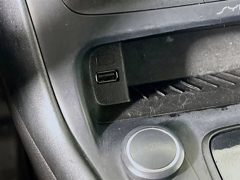 Used 2017 Ford Focus SE FWD image 19