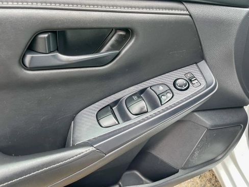 Used 2024 Nissan Sentra S FWD image 11