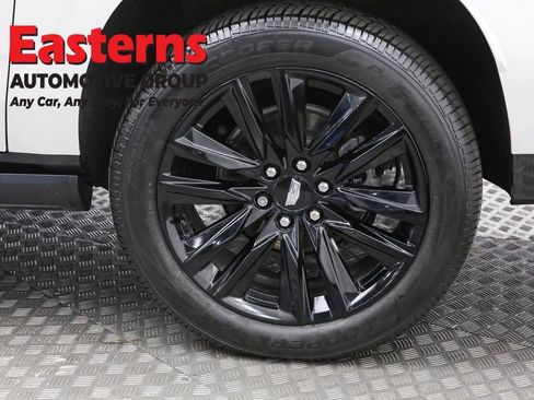 Used 2022 Cadillac Escalade ESV Sport w/ Touring Package image 40