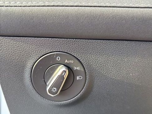 New 2026 Volkswagen Taos SE AWD/4WD image 24