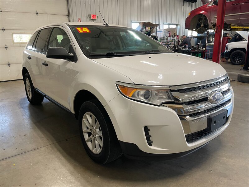 Used 2014 Ford Edge SE FWD image 4