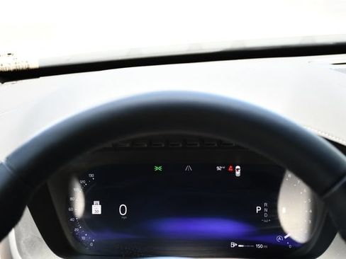 Certified 2026 Volvo XC90 B6 Plus AWD/4WD image 28