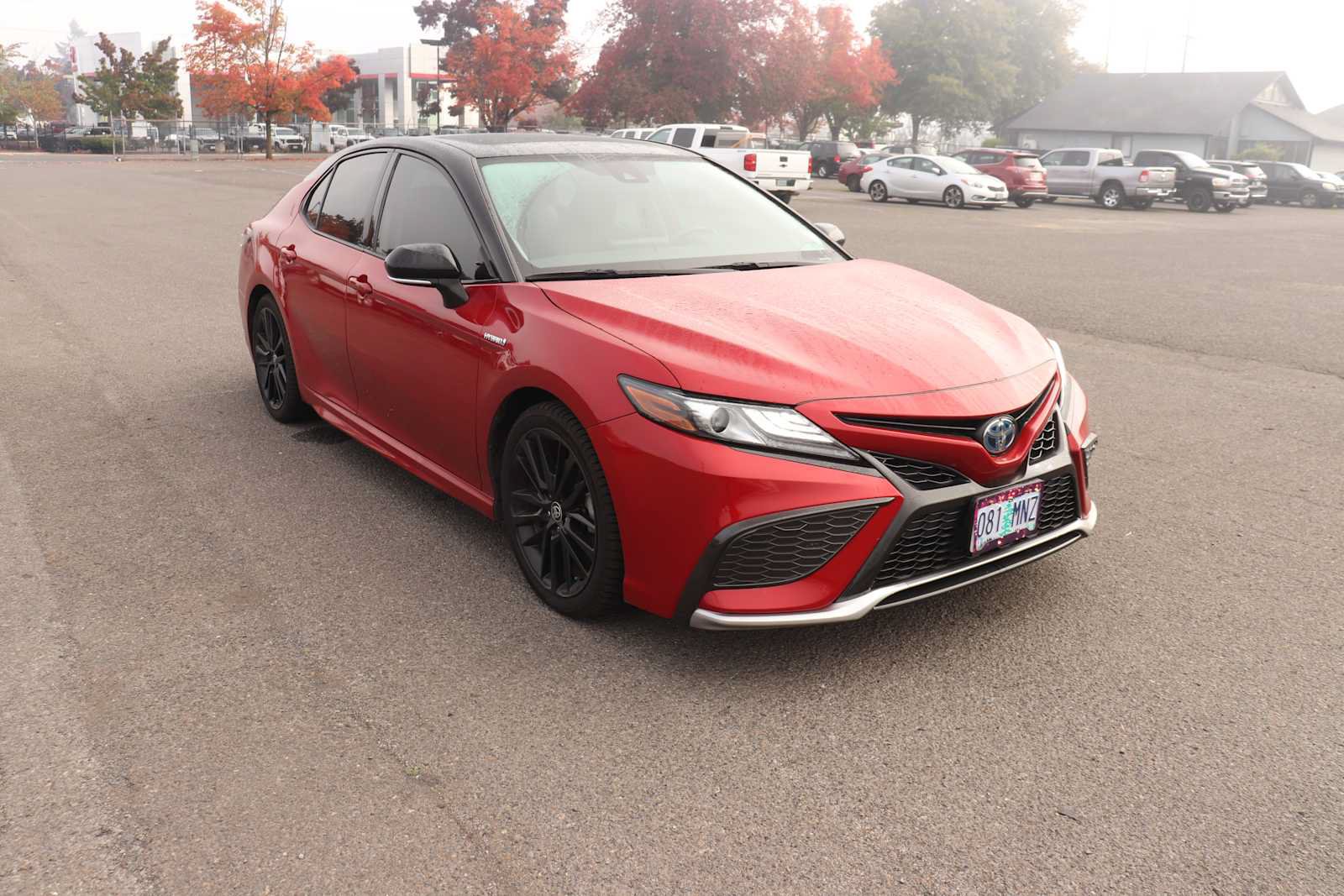 Used 2021 Toyota Camry XSE w/ Navigation Upgrade Package FWD image 3