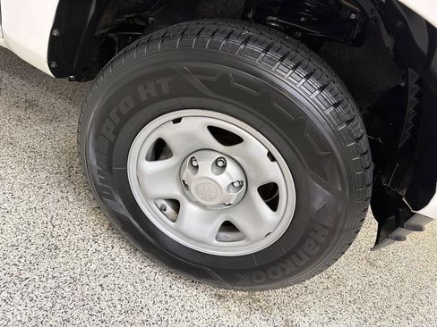 Used 2023 Toyota Tacoma SR w/ SR Convenience Package RWD image 44