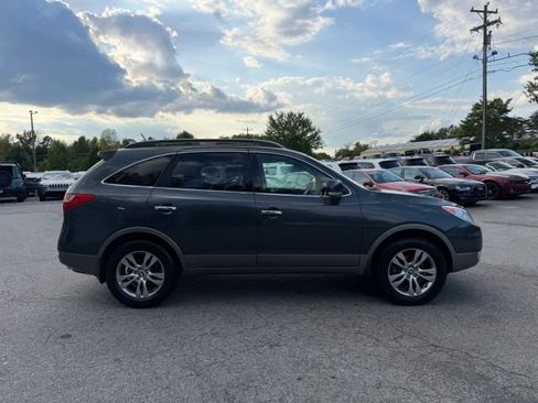 Used 2012 Hyundai Veracruz Limited w/ Navigation Pkg FWD image 4