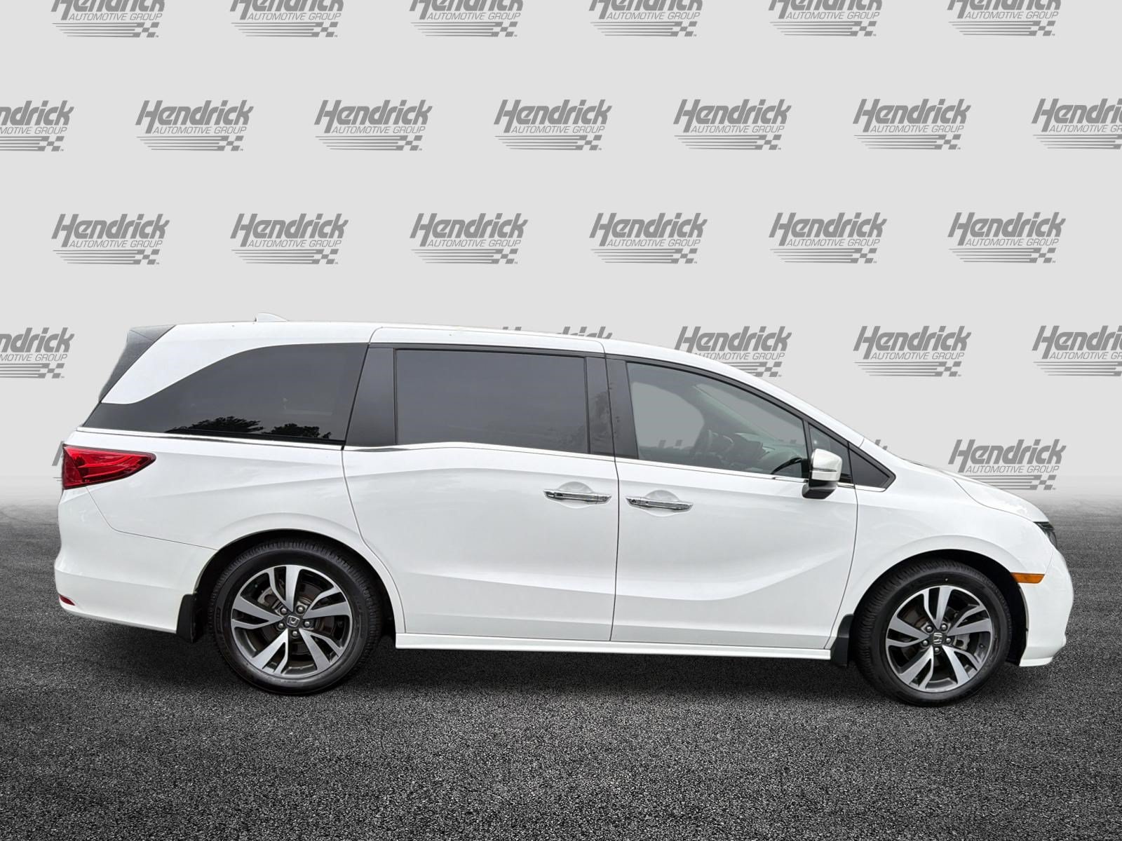 Used 2023 Honda Odyssey Touring image 11