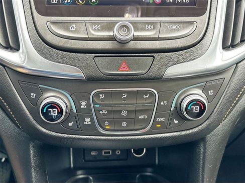 Used 2019 Chevrolet Equinox Premier FWD image 16