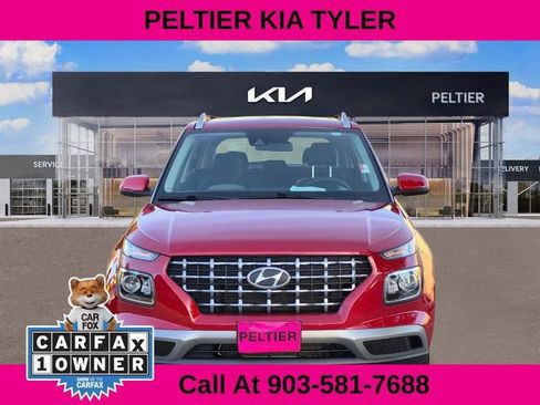 Used 2020 Hyundai Venue SEL image 2