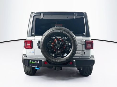 Used 2023 Jeep Wrangler Unlimited Sahara w/ Cold Weather Group AWD/4WD image 7