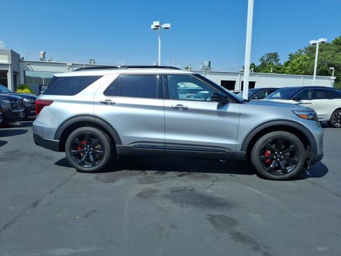 Used 2020 Ford Explorer ST w/ ST Street Pack AWD/4WD image 8
