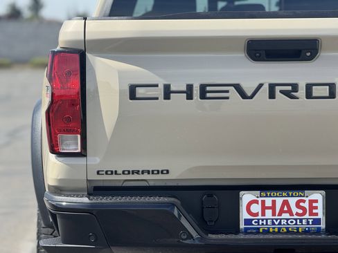 Used 2024 Chevrolet Colorado Trail Boss w/ LPO, Dark Essentials Package image 7