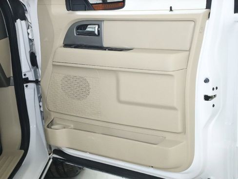 Used 2015 Ford Expedition EL Limited w/ Equipment Group 301A image 36