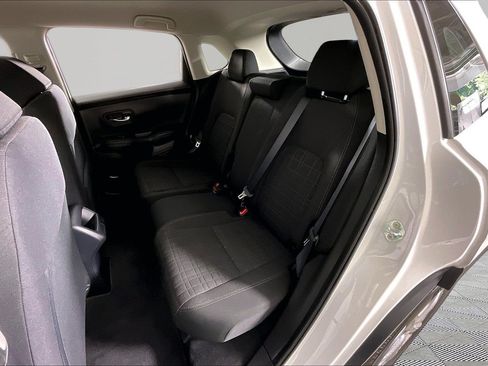 Used 2023 Honda HR-V LX image 24