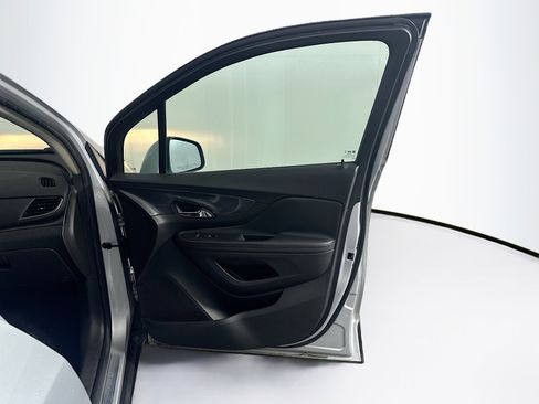 Used 2019 Buick Encore Preferred FWD image 31