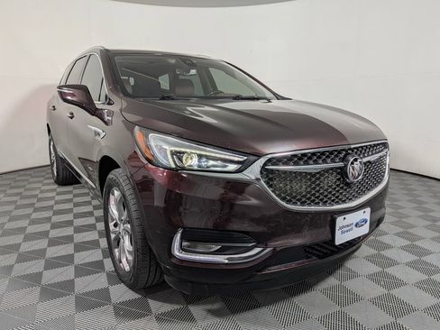 Used 2021 Buick Enclave Avenir w/ Avenir Technology Package FWD image 1