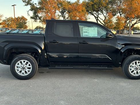 New 2025 Toyota Tacoma SR5 image 4