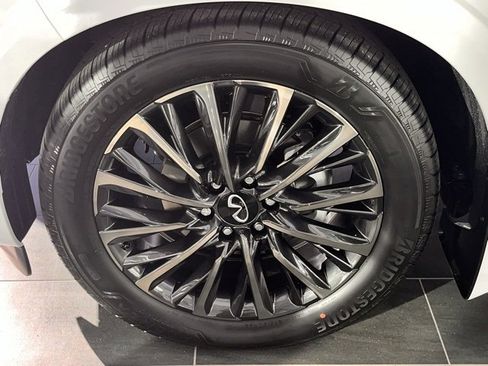 New 2026 INFINITI QX80 Autograph image 27