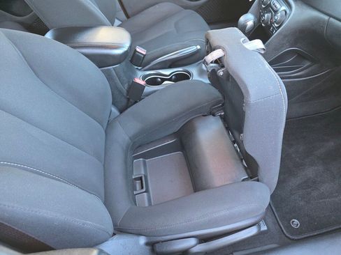 Used 2013 Dodge Dart SXT image 22