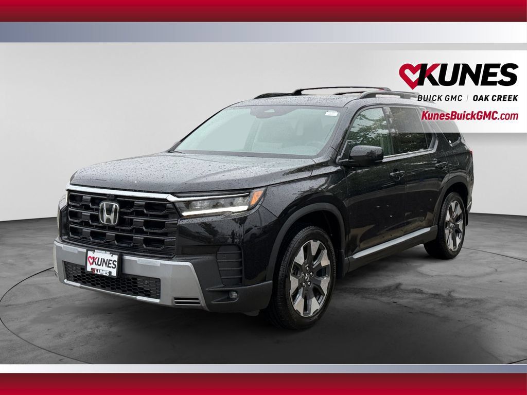 Used 2026 Honda Pilot Touring image 5