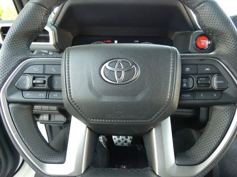 Used 2025 Toyota Tacoma TRD Sport image 72