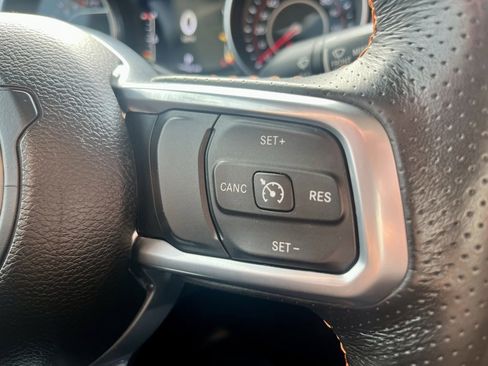 Used 2022 Jeep Gladiator Mojave w/ LED Lighting Group image 17