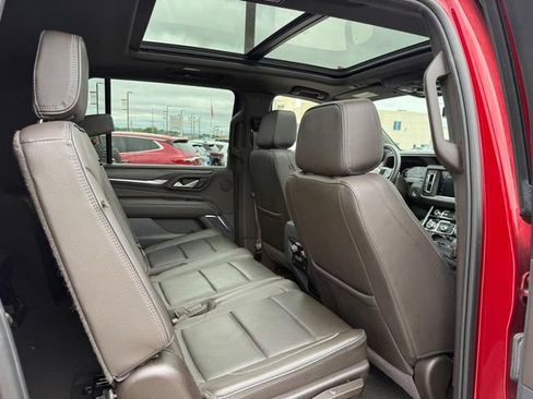 Used 2024 GMC Yukon XL Denali RWD image 20