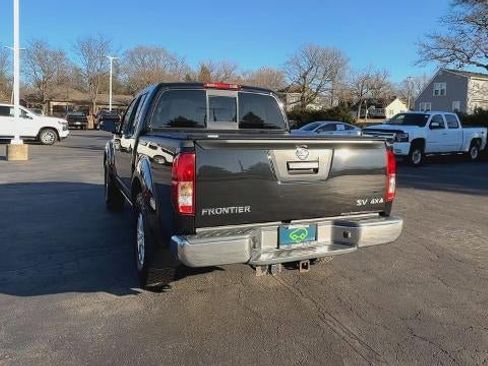 Used 2019 Nissan Frontier SV image 7