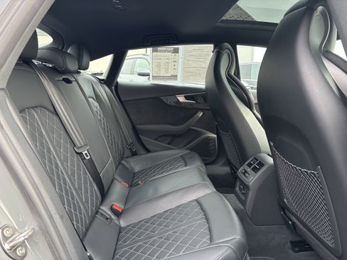 Used 2019 Audi S5 Premium Plus w/ Premium Plus image 19