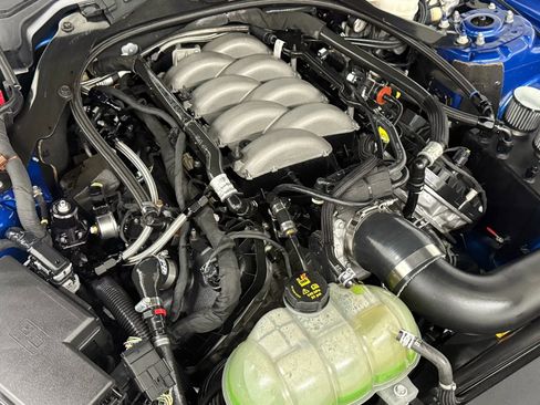 Used 2018 Ford Mustang GT Premium w/ Equipment Group 401A image 48