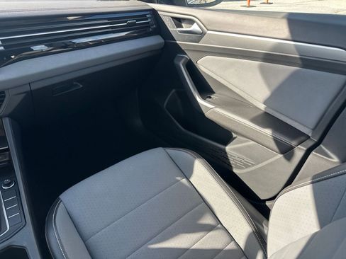 Used 2025 Volkswagen Jetta SE image 34