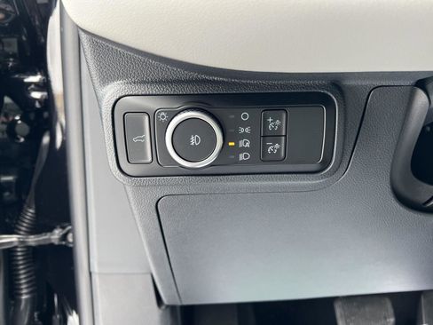 New 2026 Ford Explorer Active w/ Active Comfort Package image 21