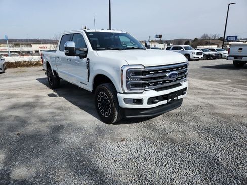 Used 2024 Ford F350 Platinum w/ FX4 Off-Road Package image 8