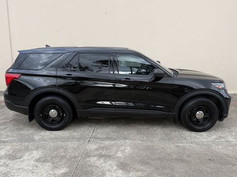Used 2021 Ford Explorer 4WD Police Interceptor image 2